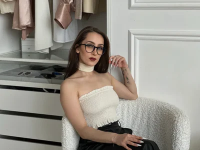 FlexibleDoll_ GLAMOR OUTFIT Bilde 6