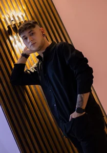 MarkLaurens hot boy tattoo Billede 3