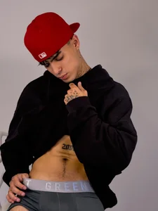 MIGUEL_AGUIRRECA BLACK HOODIE Poză