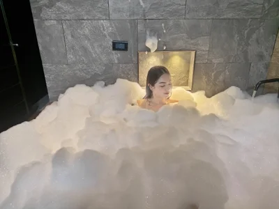 Amelia_laurentの🛁🫧🫧🫧Bubble bath 🫧🫧🫧🛁の枚の写真