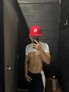 _TaylorBlack kullanıcısının More of Taylor albümü -  7 fotoğraf