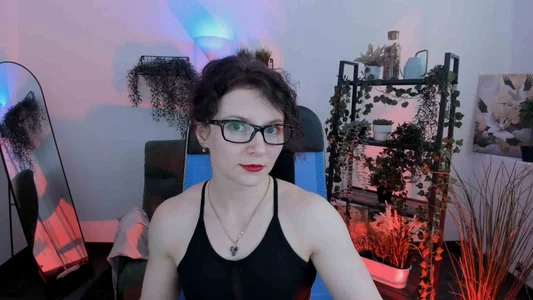AureliaGleam vivid Pic 2