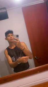 KamiSuarez Free me! I'm so hot! 🔥🔥 Immagine  2