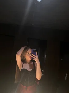 Nicole_Loving: Public ( фото)