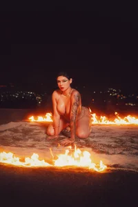 Lexyjoycce Fire টি ছবি