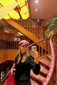 SourMidday kullanıcısının Mini photo shoot of my business outfit albümü -  2 fotoğraf