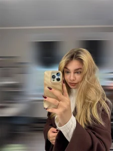 AngelicaHollywood a little more about me 👀❤️ Foto 8