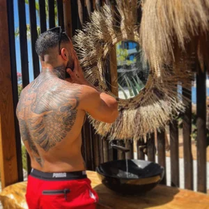 Barcelona, Dubai, Napales, Pompeii, Rome, Corfu, Turkey, Thassos , Budapest, Jordan ,Albany, de MasculineGuy99 Foto 6