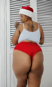 TiffantyAndStacy kullanıcısının stacy with Christmas hat albümü -  6 fotoğraf