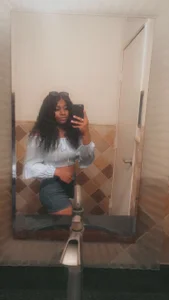 BrattyChanel: Public ( 7 фото)