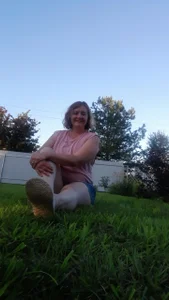 History in the country. Acquaintance. I went to the cottage to friends. They went into the forest. A