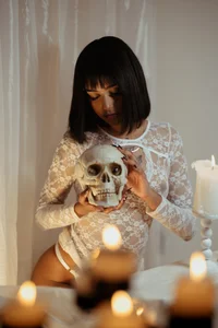 Milu_carbajal_x 🤍"There are looks that touch more than hands... yours is one of them."💀 사진 4