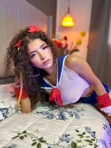 LINDA_EF Public Bilde