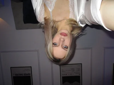 CherryRoseLove_ Public Pic 5
