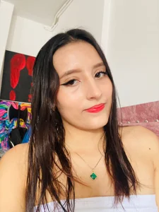 EmySofia Public Pic 2