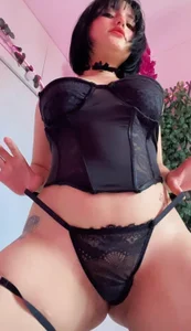 elines_ Exclusive to your eyes Bilde 3