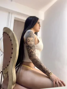 alicia_bond More of me Pic 3