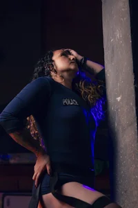 abby_apple's POLICE Sex Photo 2