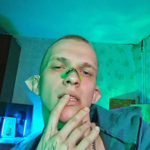 ravi_olleのSELFIE FROM COSTUMED STREAMの枚の写真