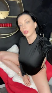 TaniaKaverina 💦🫢 Pic