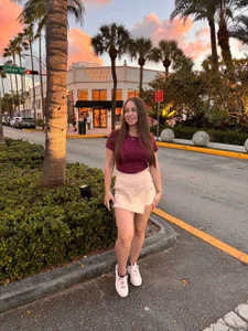 Miquela-Arg Public Poză 5