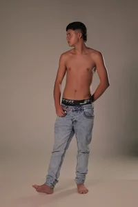 Justin_ortiz curious young man รูป  5
