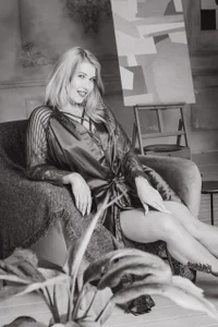 Nancyfancyy whiote and black Pic 2