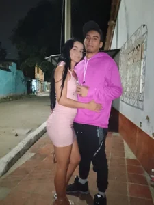 Roxana_Tony Public รูป  2