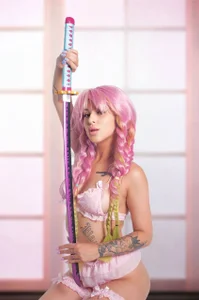 folinskayyya Mitsuri ) Poză 2