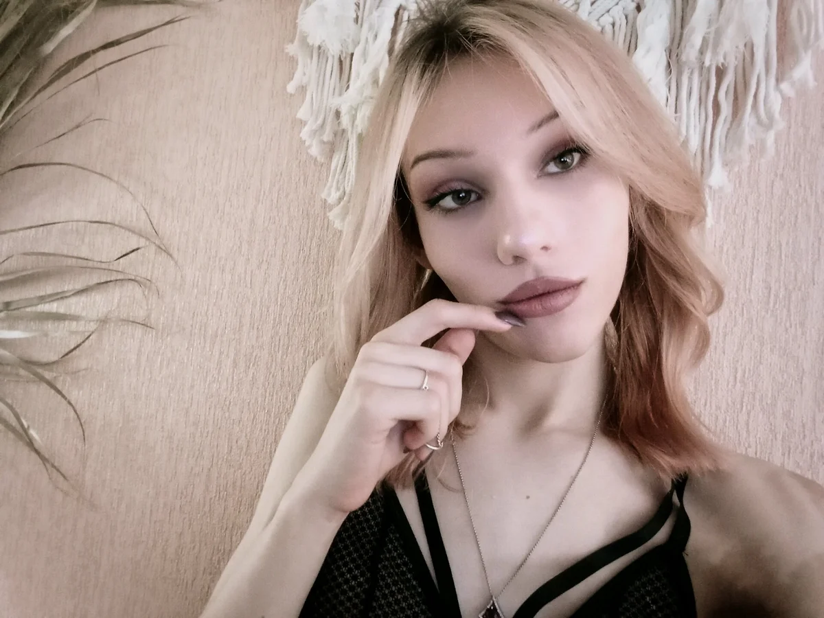 Kirana_Hayes Foto en Tendencia 3222