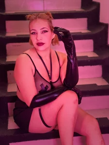 AmilaValentine 🖤🥵 รูป  7