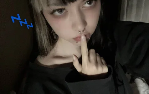 Public od VeraDaisy  2 snímek