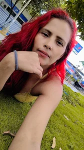 Lucia_Spear summer relax 🤳 Pic 2