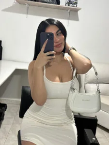 melissa_ls tight Pic