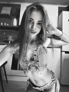 Public od sunsally  8 snímek