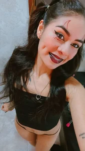 NicoleEspositoのGood Girlの 5枚の写真