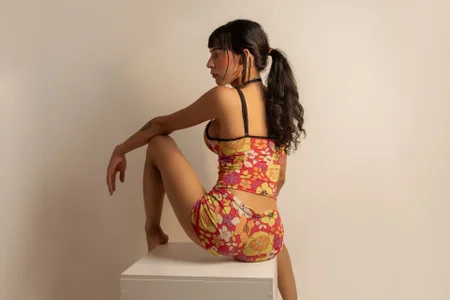Adelavazini Public Pic 4