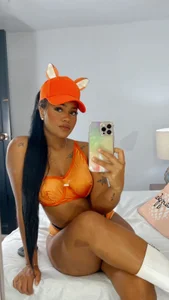 riri_brunnete ✩Highlights FREE ✩ Pic