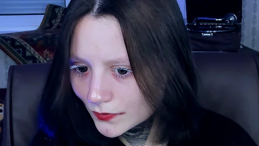 VeliraBraitberg Frozen Queen Immagine  2