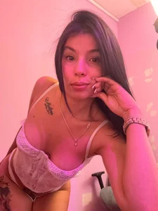 cariiina_angell Public  5. fénykép