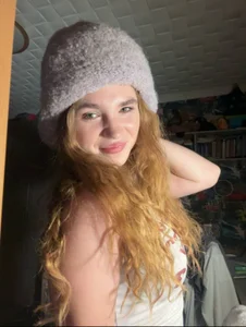 DiedraGlackin A little photo of me Pic 3