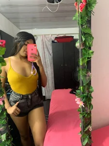 nicole_fisherr . Pic