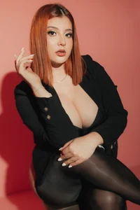 KaylaCollinsXのGlamの 2枚の写真