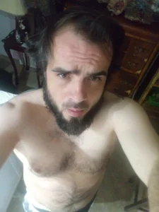 devoni1 Shirtless Pic