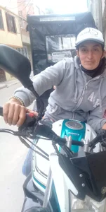 anyu1306 en motocicleta Foto 2