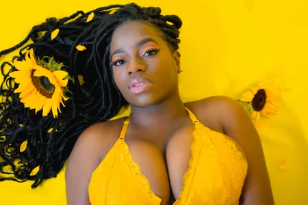 KayaBrown Sexy ebony girl Pic 7