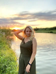 SallyVerda Public Poză