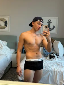 charming_twink hEY aLL Foto