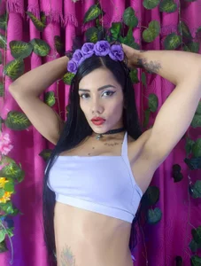 juliane_sweer1 😍😘😈 Pic 6