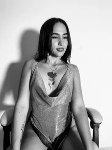 SharonRicci_ black sexi Bilde 4